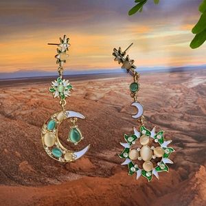 Fashion sun/moon, gold/green earrings